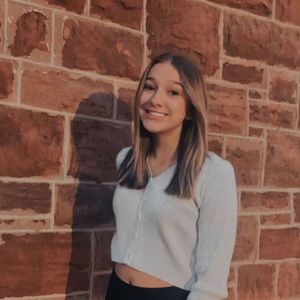 Meet your Posher, Karlie